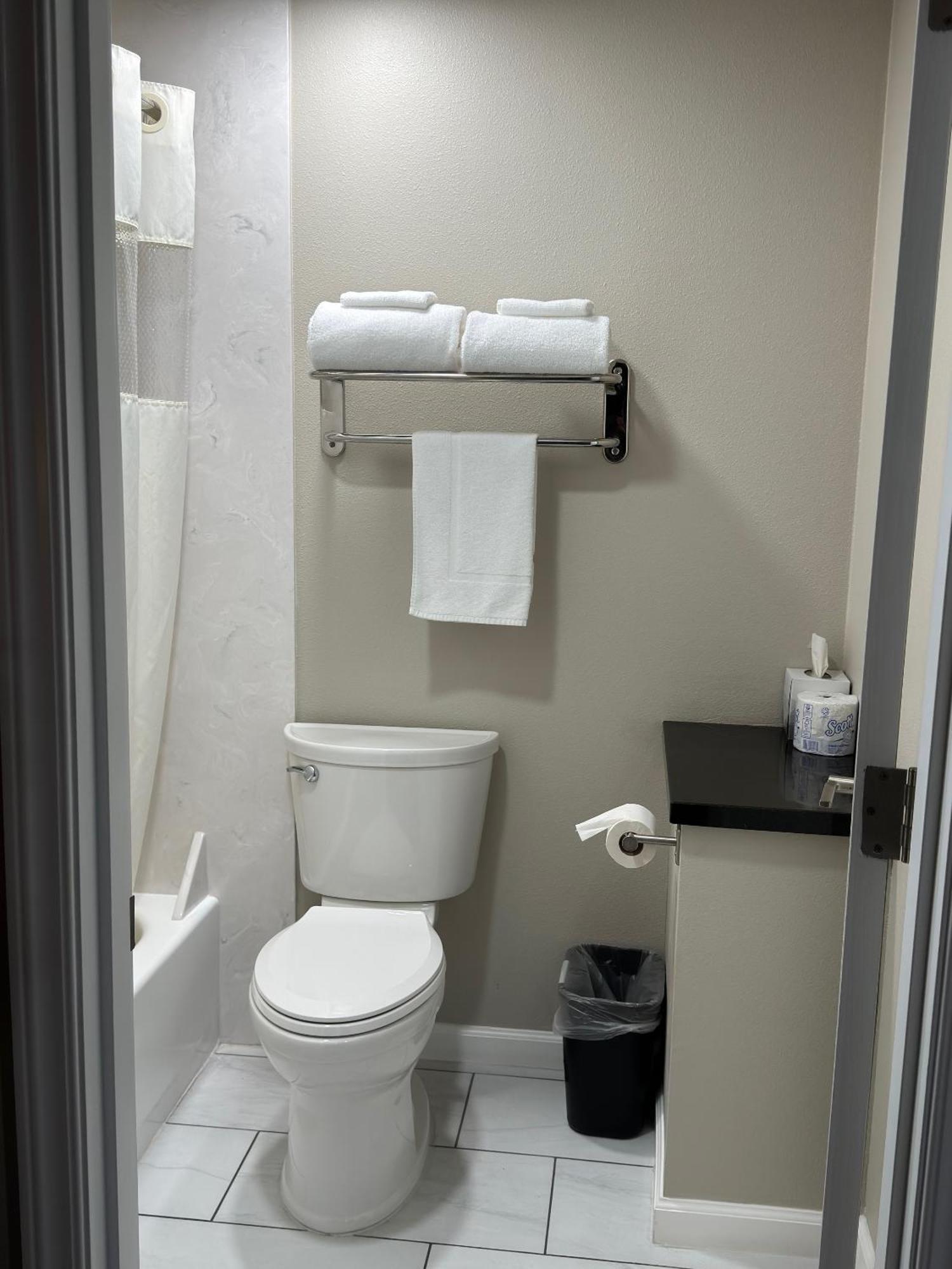 Royal Inn Eugene- Airport Extérieur photo